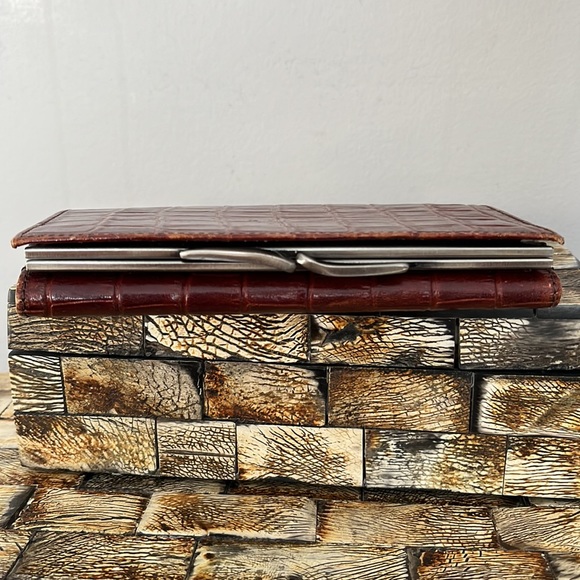 Vintage BUXTON Leather Wallet with Clasp Coin Pocket - Picture 7 of 14